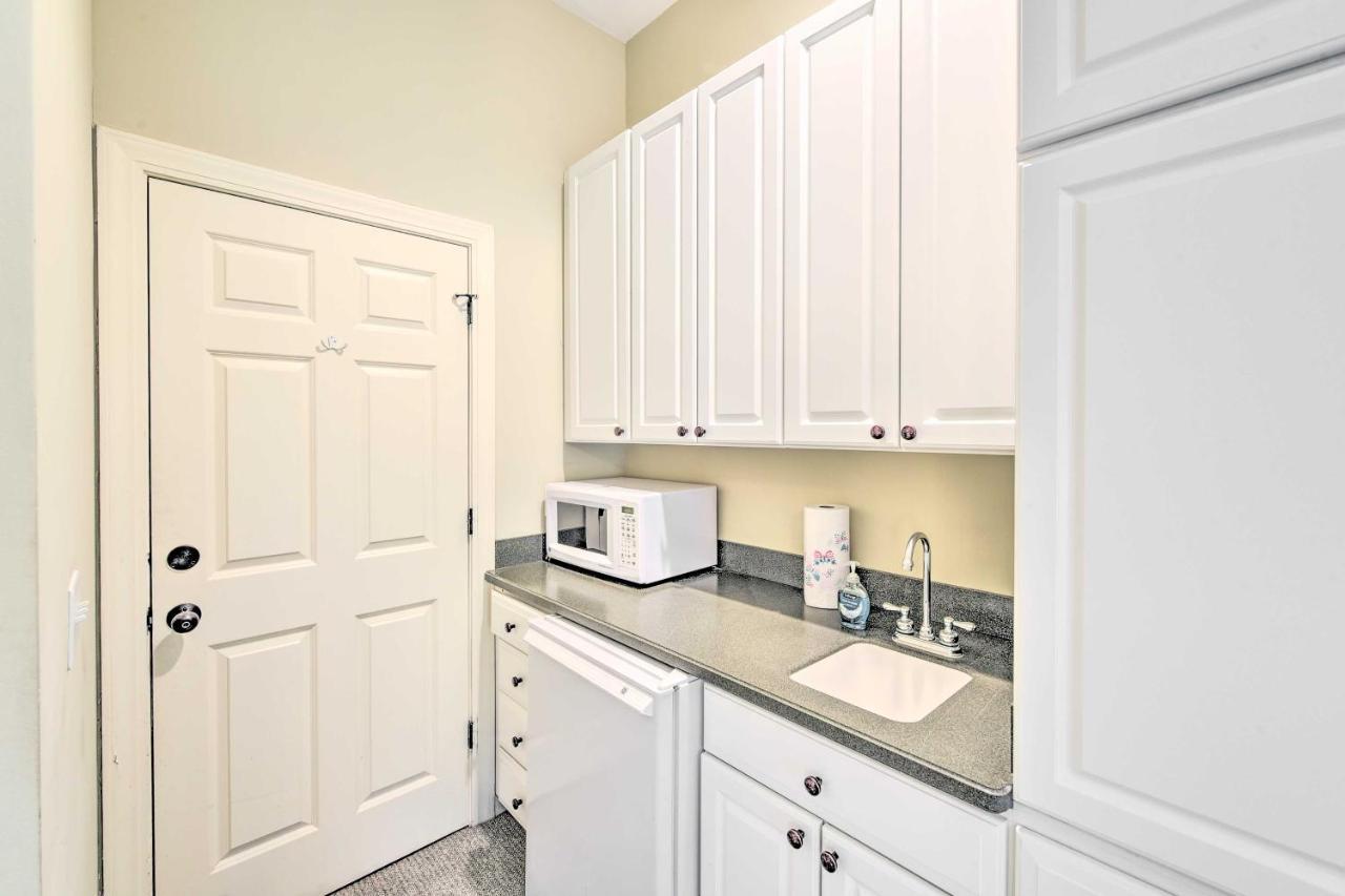 Chic Bluffton Cottage With Yard, 7 Mi To Beach! المظهر الخارجي الصورة